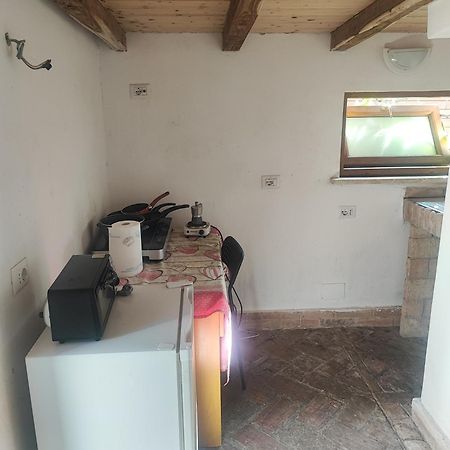 Little Lucia Apartment Ачилия Екстериор снимка